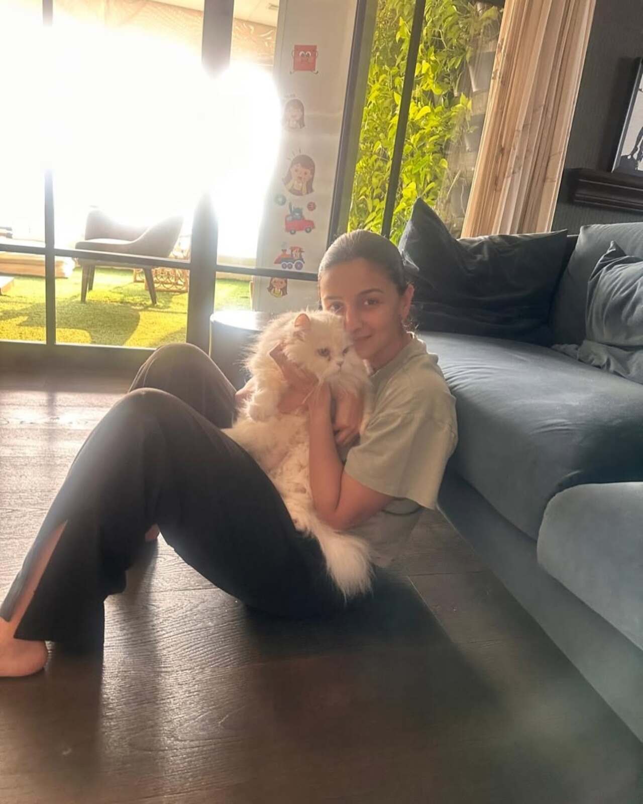 Alia Bhatt leaves no opportunity to pose with her cuddle buddy whenever she is at home